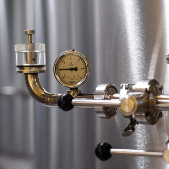 1.5" Tri Clamp Spunding Valve with Pressure Gauge 1.5" Tri Clamp Spunding Valve with Pressure Gauge